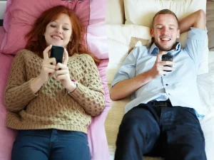 couple distance smartphone