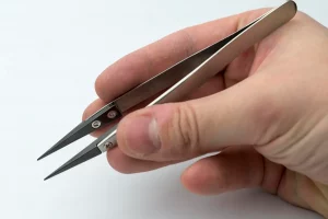 finger splinter tweezers