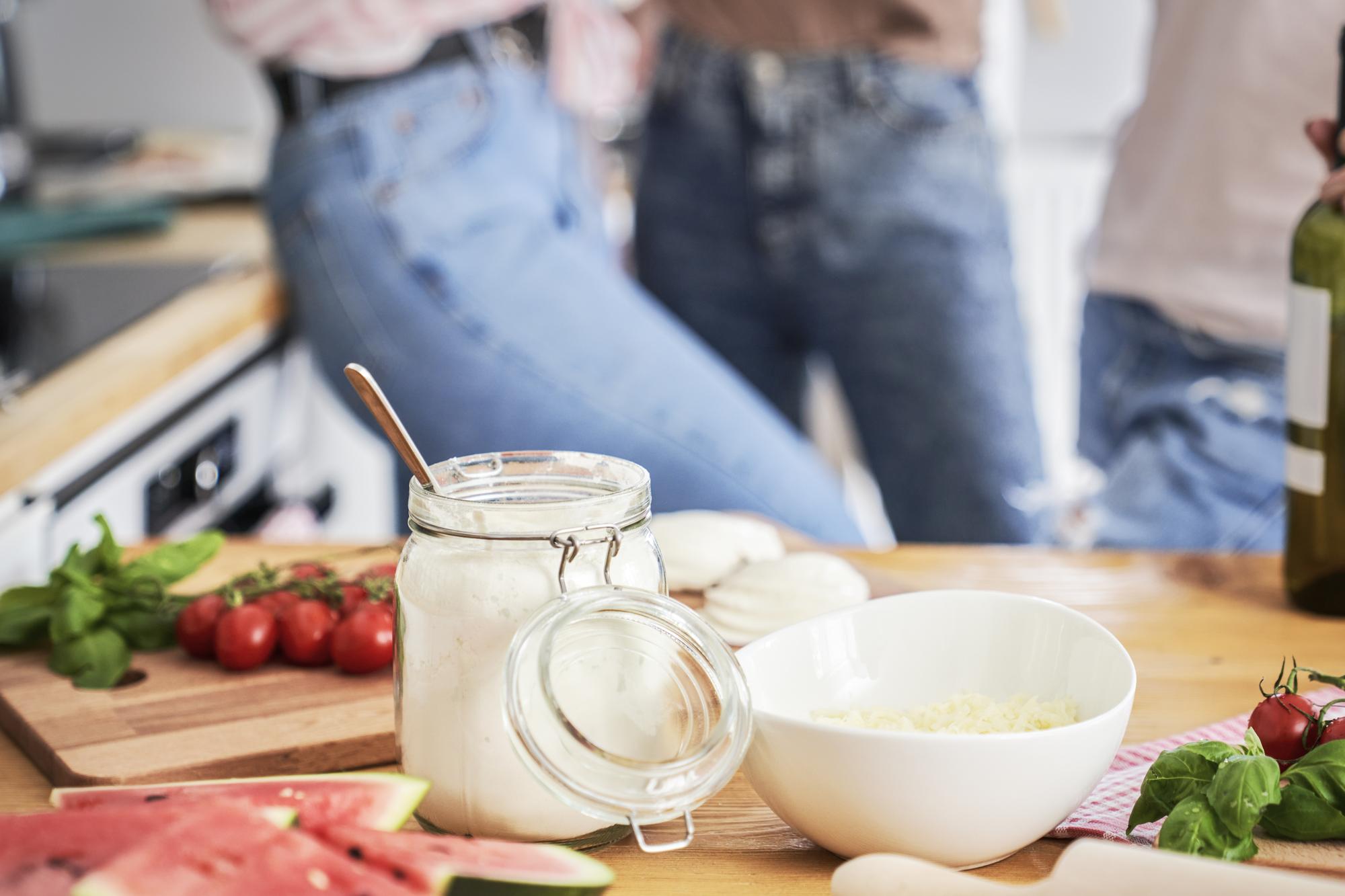Les yaourts maison et le lait cru sont-ils une bonne idée ?