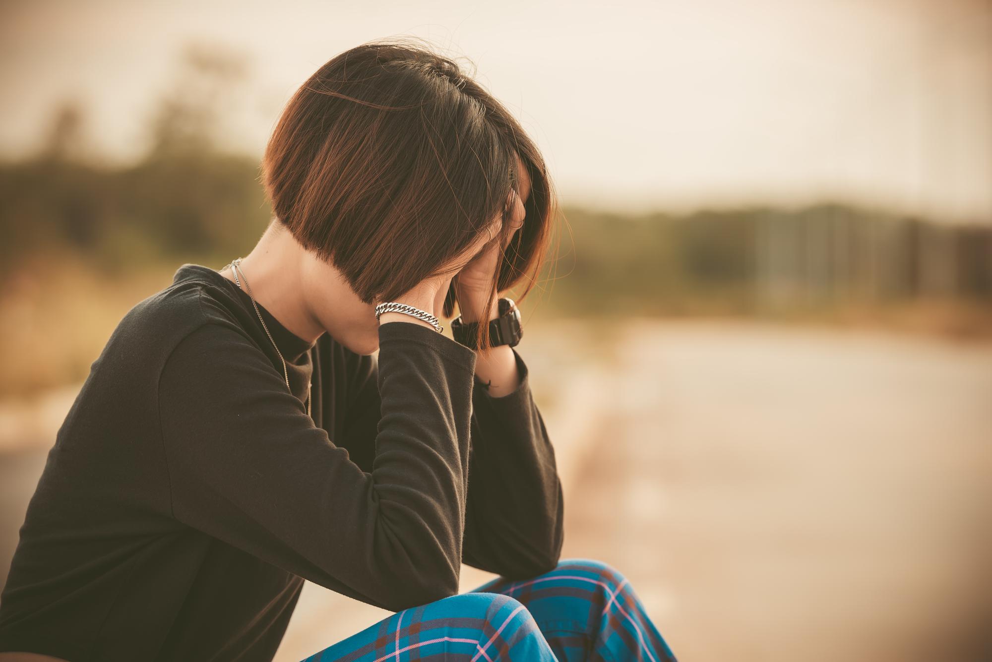 Pourquoi tu as l’impression de pleurer sans raison ?
